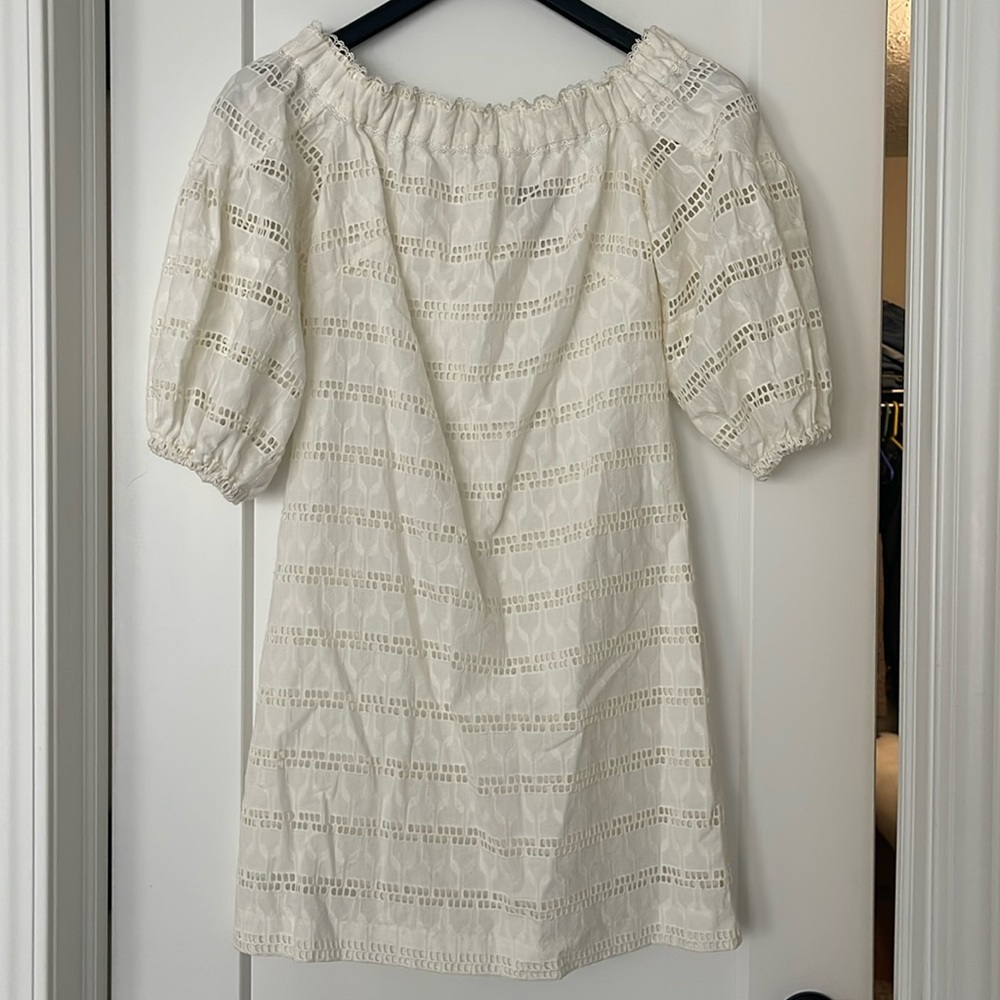 Vince Camuto off the shoulder dress size zero, white